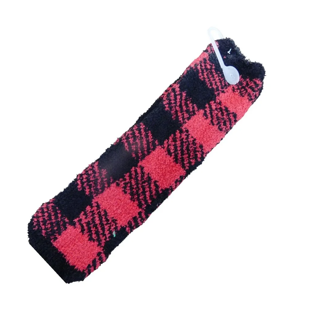 Old Navy Cozy Socks Women One Size Red Black NWT Buffalo Plaid Fuzzy Crew Socks